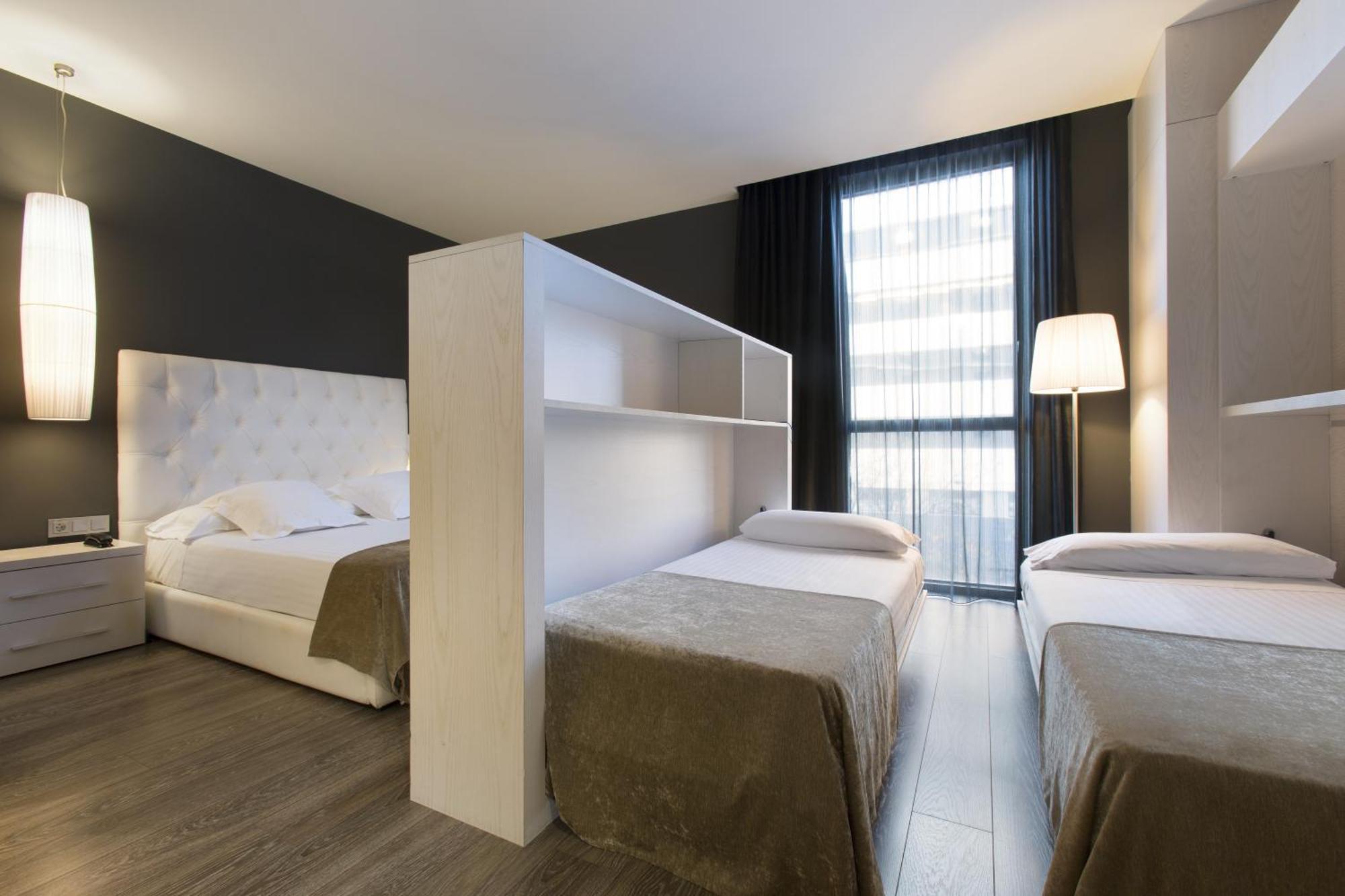 Hotel SB Plaza Europa L'Hospitalet de Llobregat Esterno foto