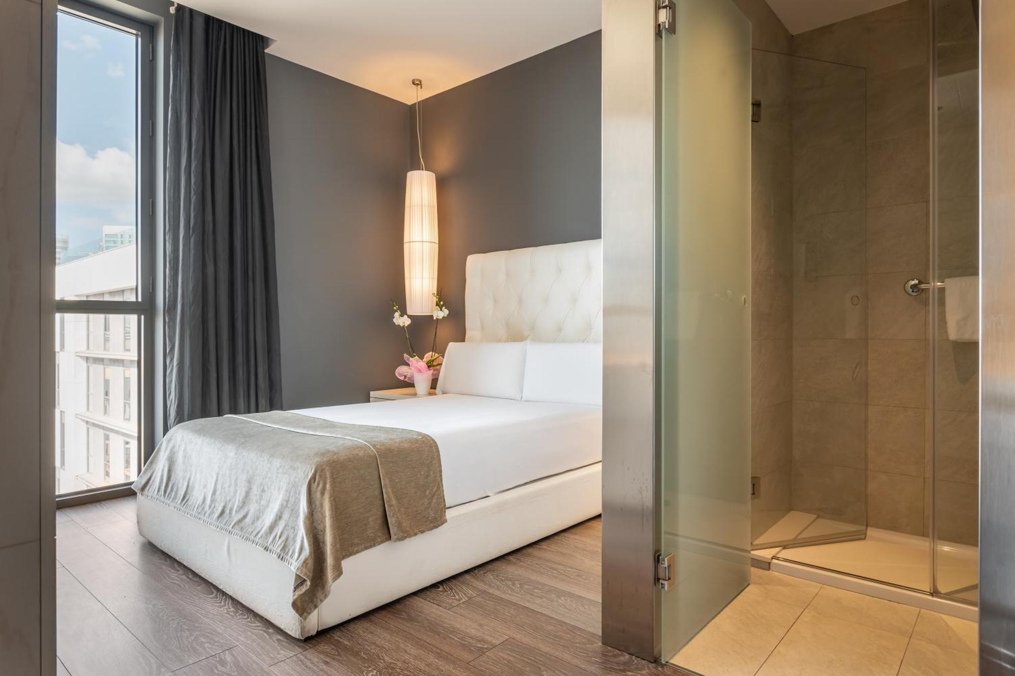Hotel SB Plaza Europa L'Hospitalet de Llobregat Esterno foto