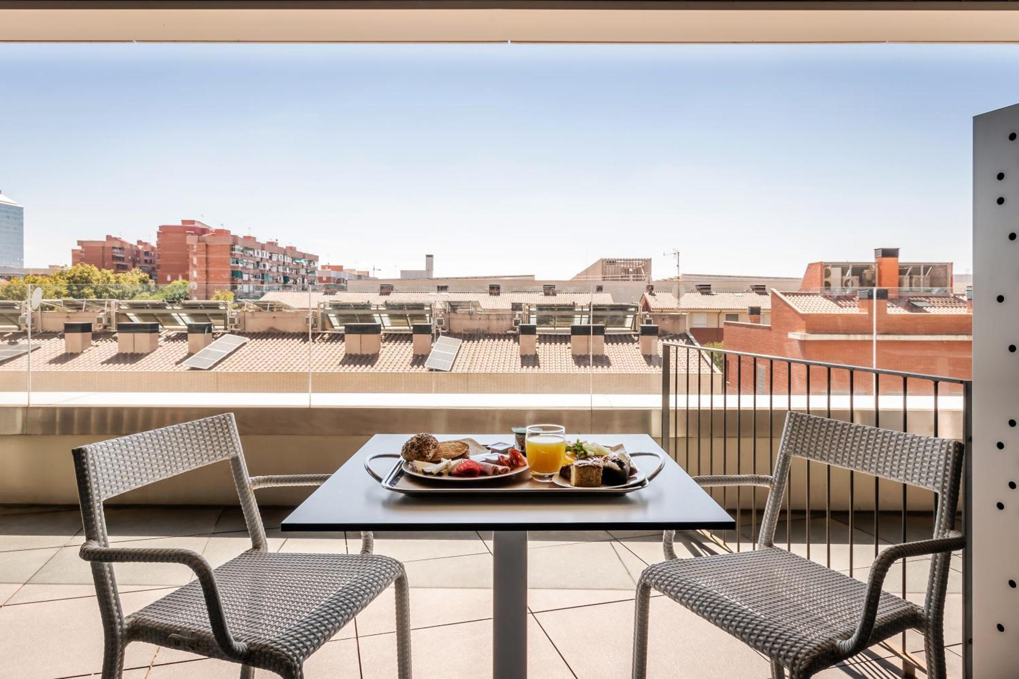 Hotel SB Plaza Europa L'Hospitalet de Llobregat Esterno foto